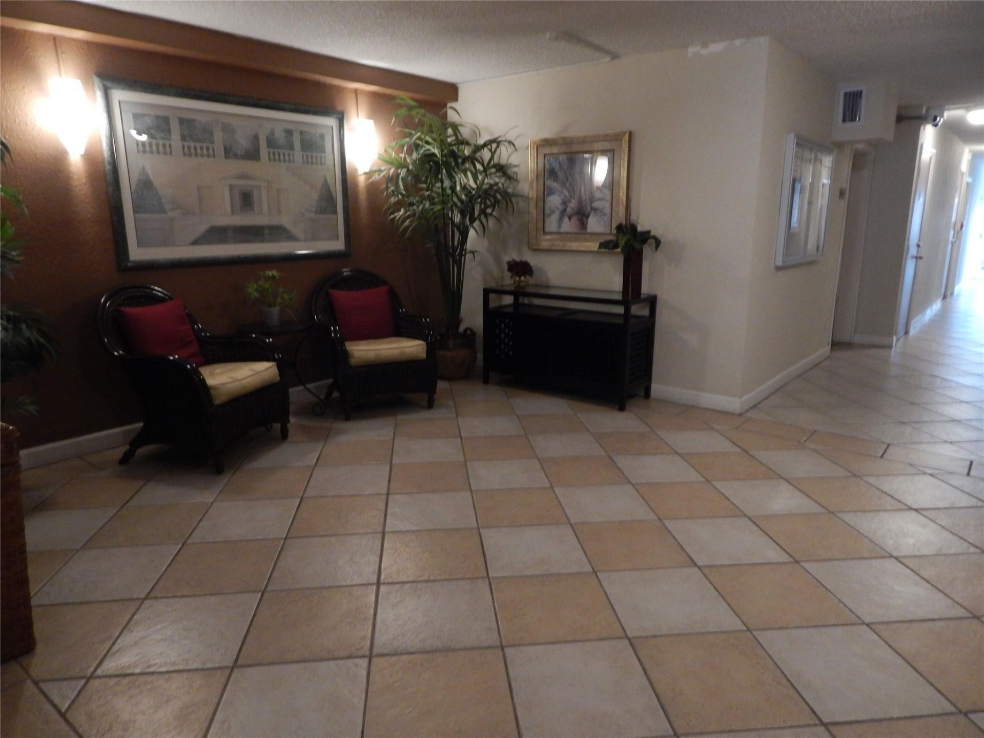 3220 Bayview Drive, Unit 314, Fort Lauderdale, FL 33306 Photo