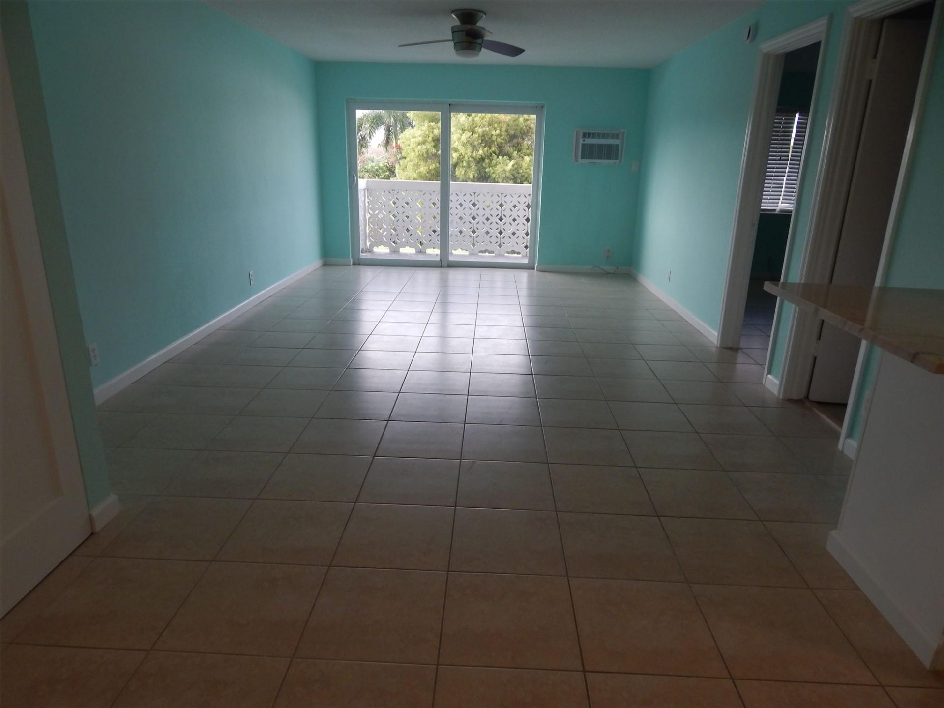 3220 Bayview Drive, Unit 314, Fort Lauderdale, FL 33306 Photo