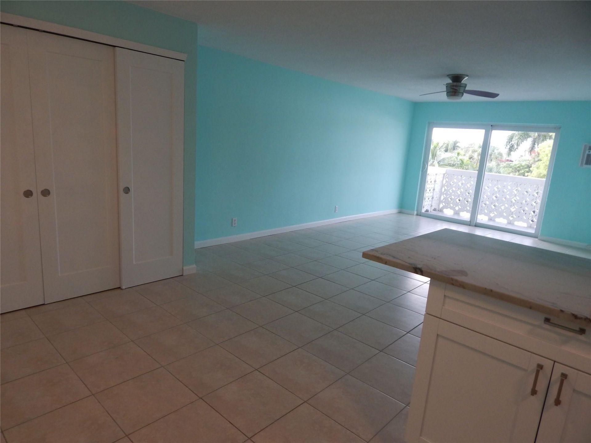 3220 Bayview Drive, Unit 314, Fort Lauderdale, FL 33306 Photo