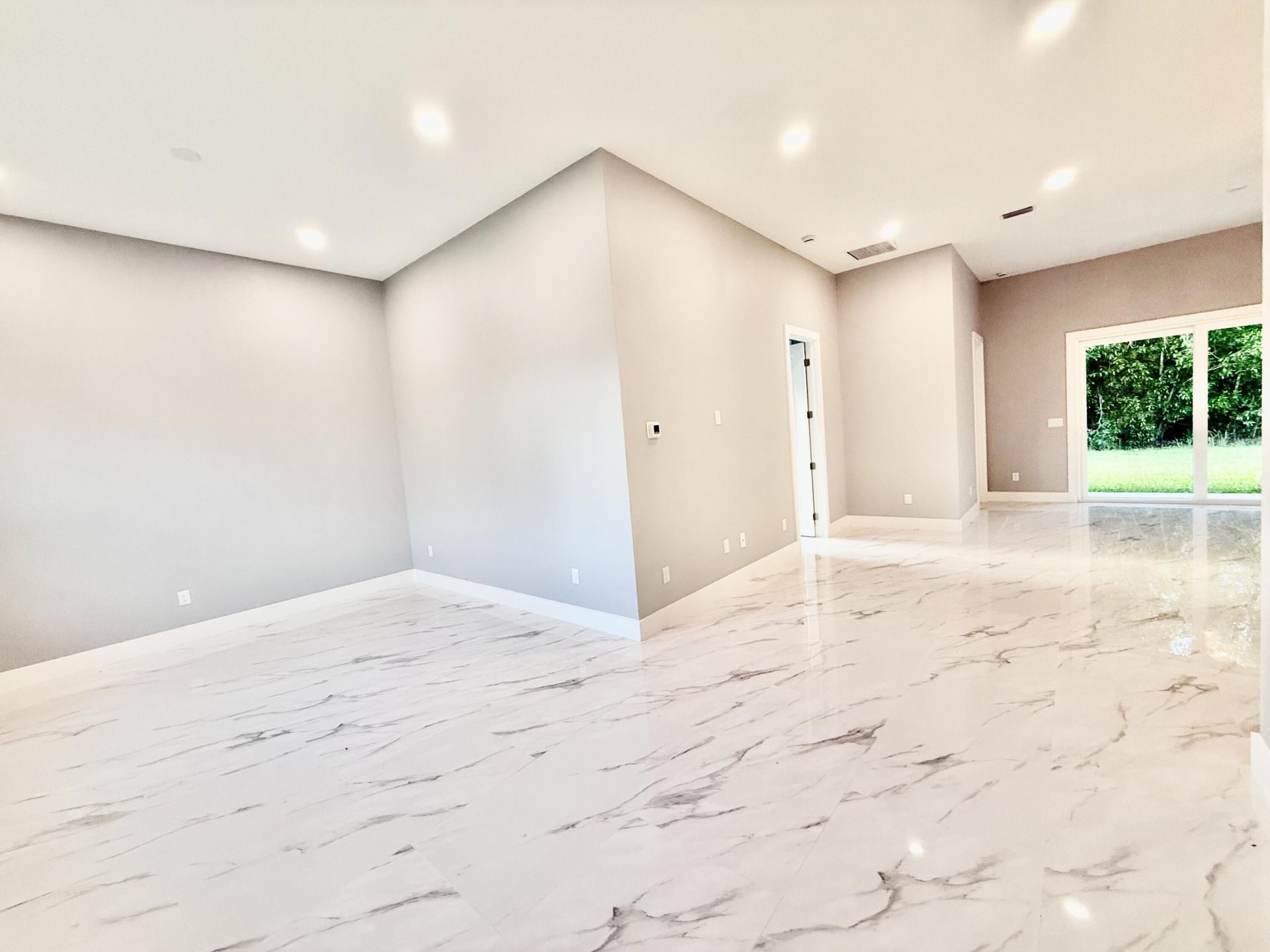 675 NE Moss Rose Place, Port Saint Lucie, FL 34983 Photo