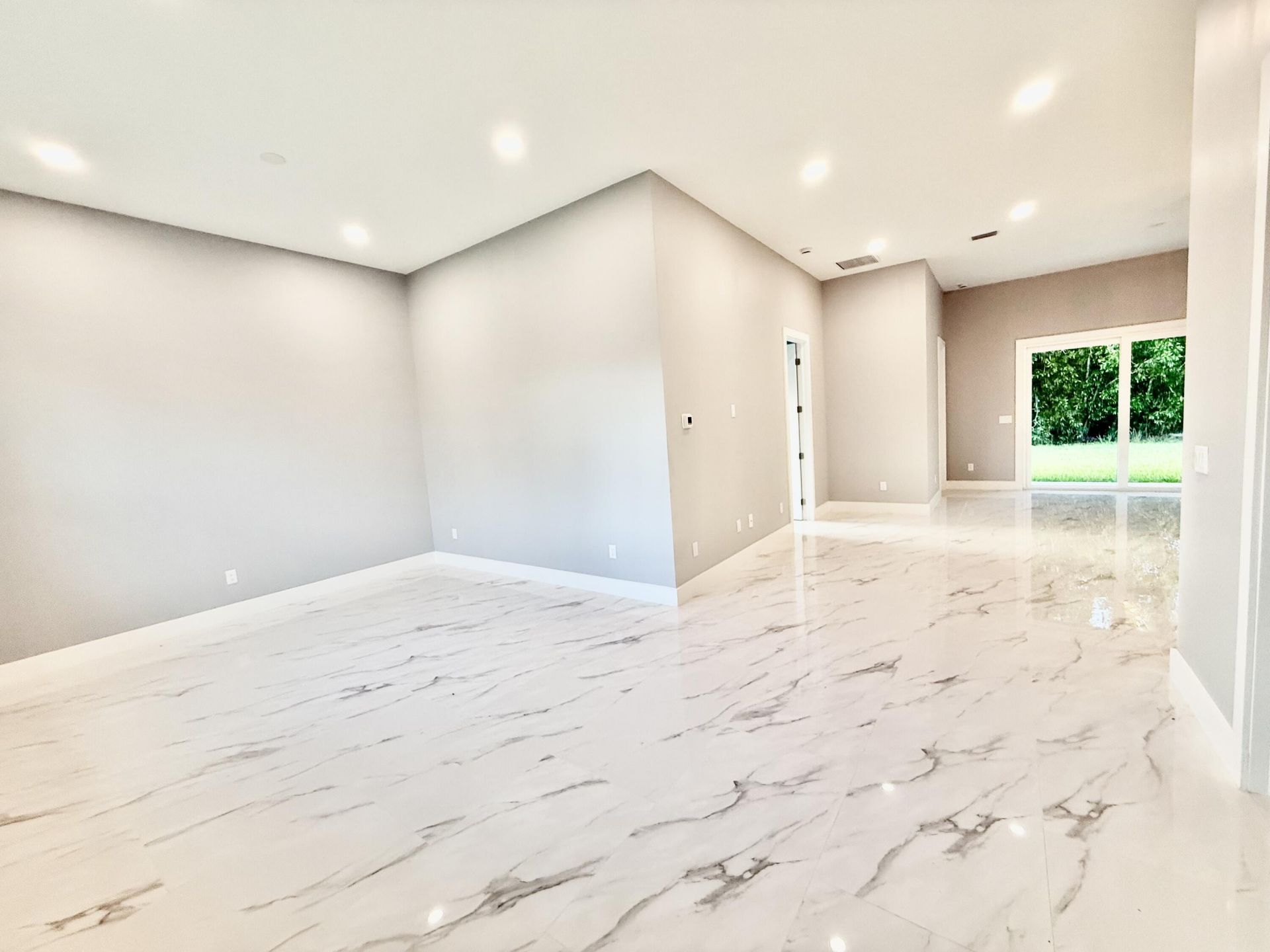 675 NE Moss Rose Place, Port Saint Lucie, FL 34983 Photo
