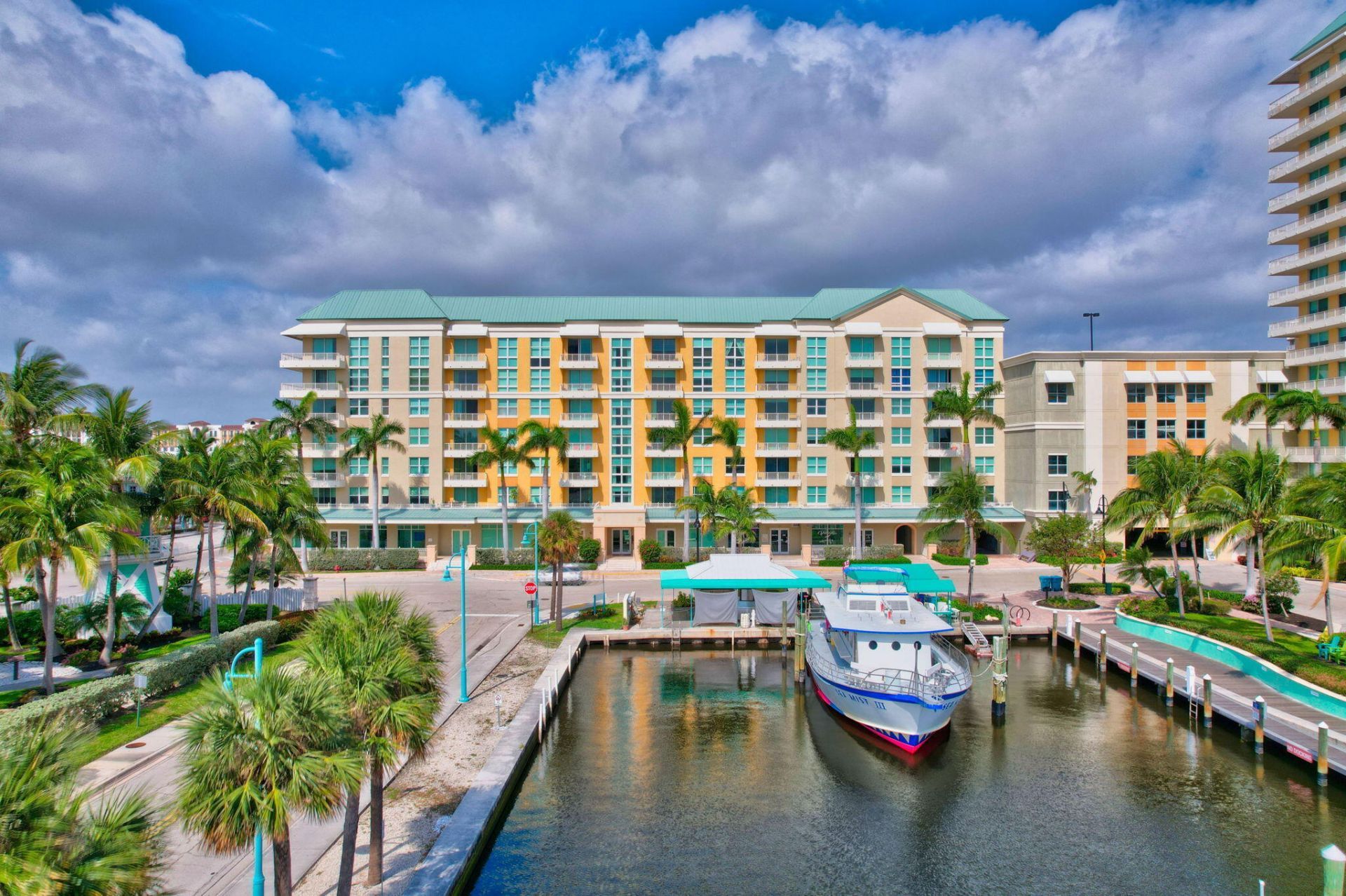 100 NE 6th Street, Unit Ph4, Boynton Beach, FL 33435 Photo