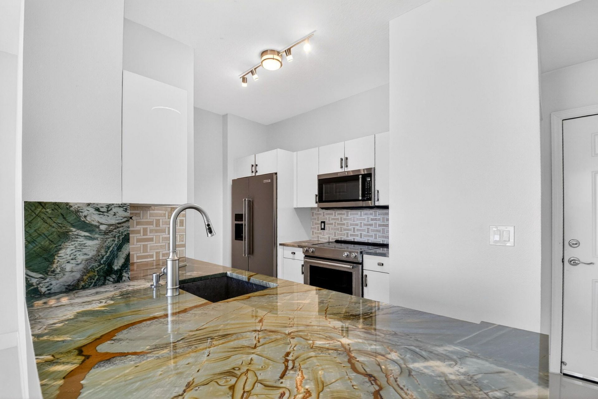 100 NE 6th Street, Unit Ph4, Boynton Beach, FL 33435 Photo