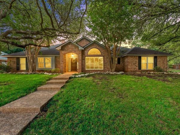 9406 Wildflower Drive, Woodway, TX 76712