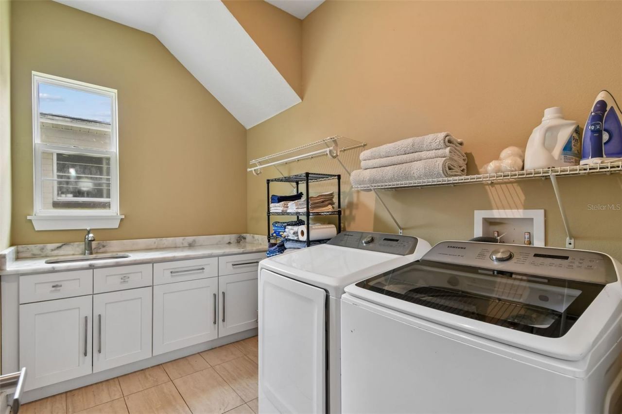 2107 Hargill Drive , Orlando, FL 32806 Photo