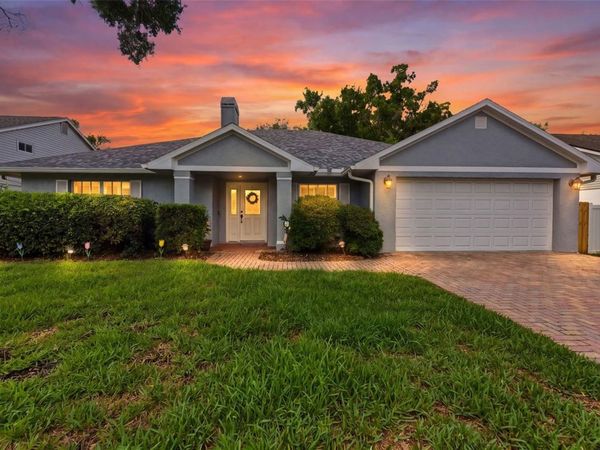 6308 EAGLEBROOK AVENUE , TAMPA, FL 33625