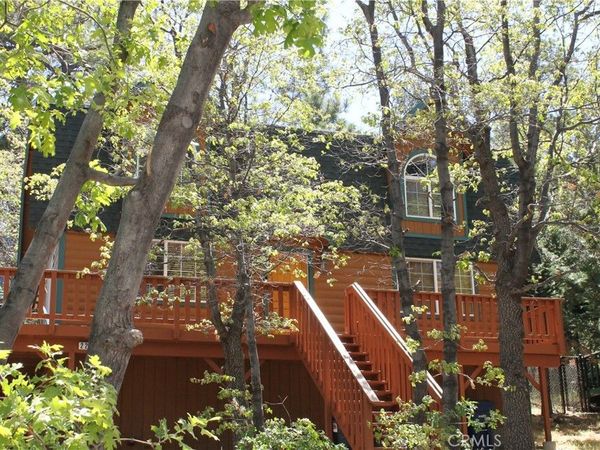 223 Vista, Sugarloaf, CA 92386