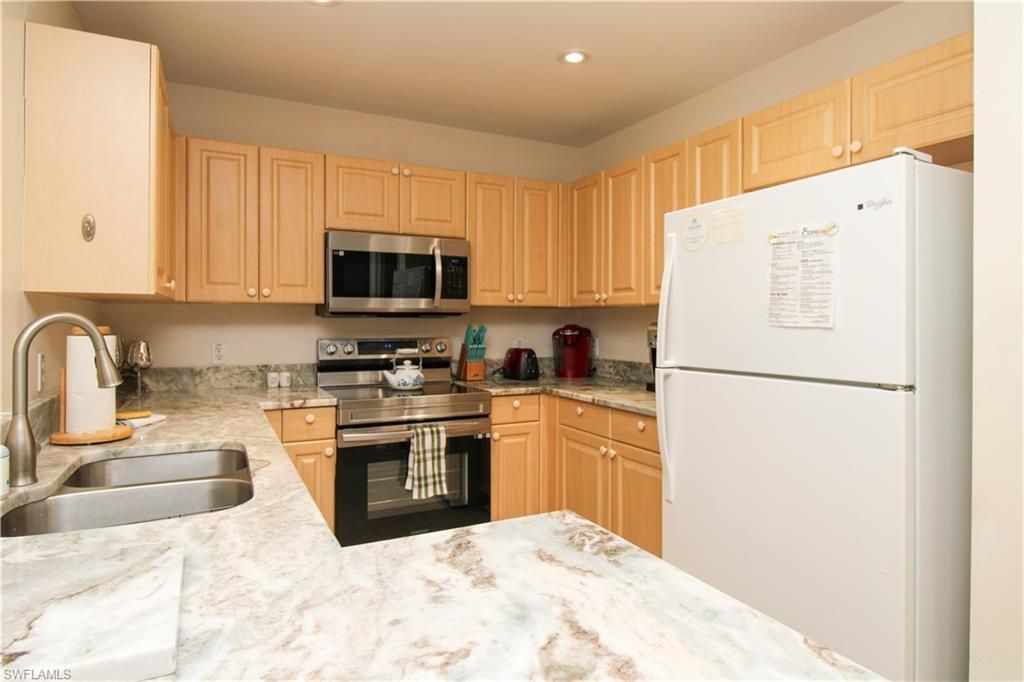 519 Roma Ct , Unit 3206, Naples, FL 34110 Photo