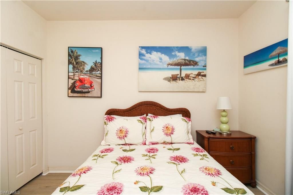 519 Roma Ct , Unit 3206, Naples, FL 34110 Photo
