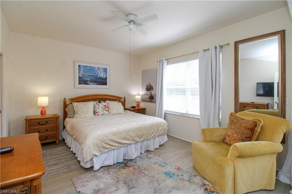 519 Roma Ct , Unit 3206, Naples, FL 34110 Photo