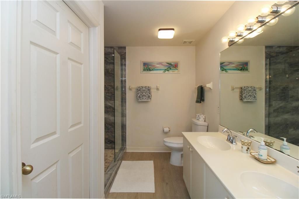 519 Roma Ct , Unit 3206, Naples, FL 34110 Photo