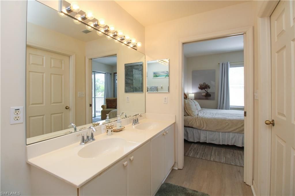 519 Roma Ct , Unit 3206, Naples, FL 34110 Photo