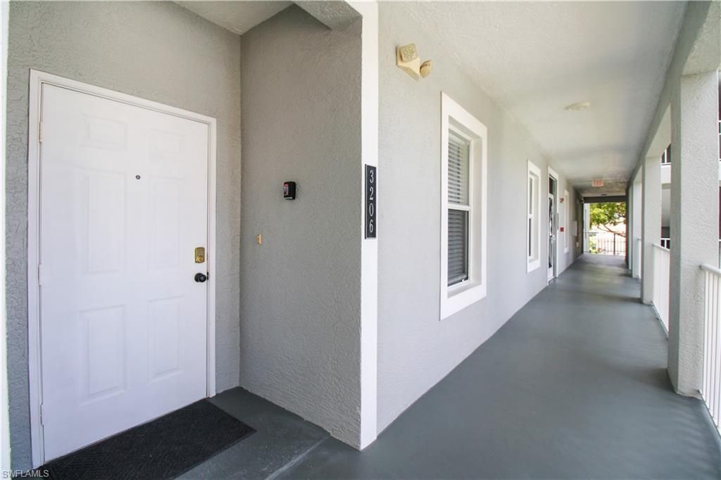 519 Roma Ct , Unit 3206, Naples, FL 34110 Photo