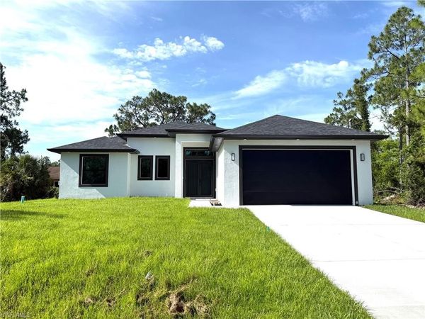 920 Binkley ST E, LEHIGH ACRES, FL 33974