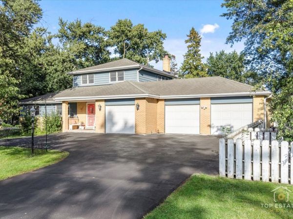 2 Marberry Drive, Prospect Heights, IL 60070