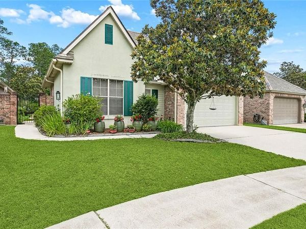 111 MOUNT CARMEL Court , Covington, LA 70435