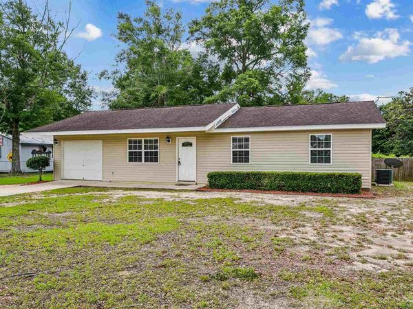 4071 Diamond St, Pace, FL 32571