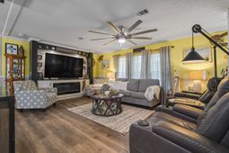 908 Pine Thicket St.  photo 4