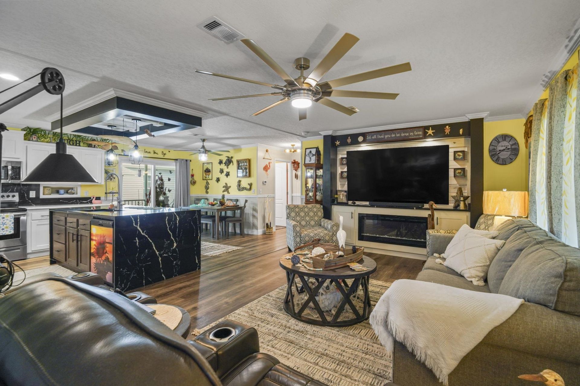 908 Pine Thicket St.  Photo 4