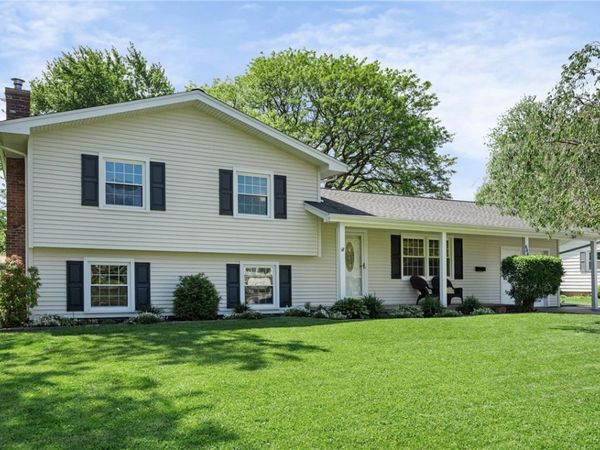 648 Meadowbriar Road , Rochester, NY 14616