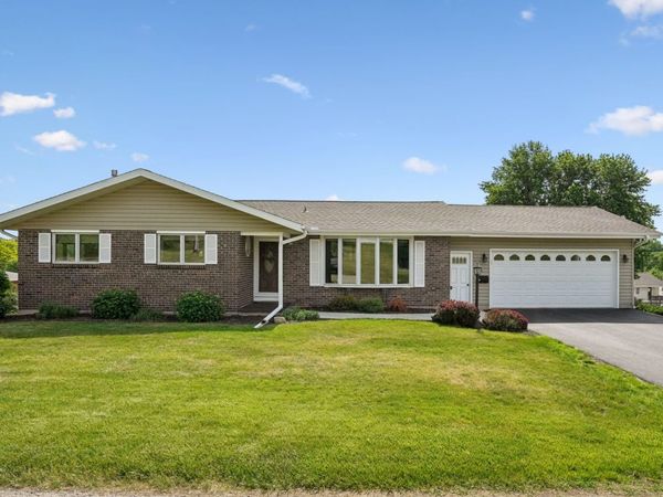 811 16th Street , Fulton, IL 61252