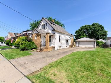 6602 Flowerdale Avenue, Cleveland, OH 44144