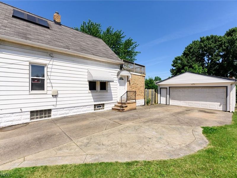 6602 Flowerdale Avenue, Cleveland, OH 44144 Photo 9