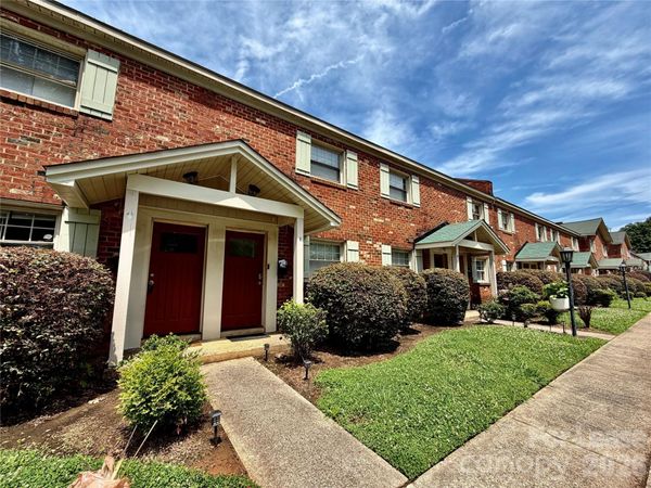 1207 Green Oaks Lane , Unit J, Charlotte, NC 28205
