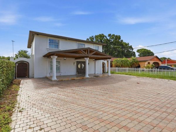 6611 N HALE AVENUE , TAMPA, FL 33614