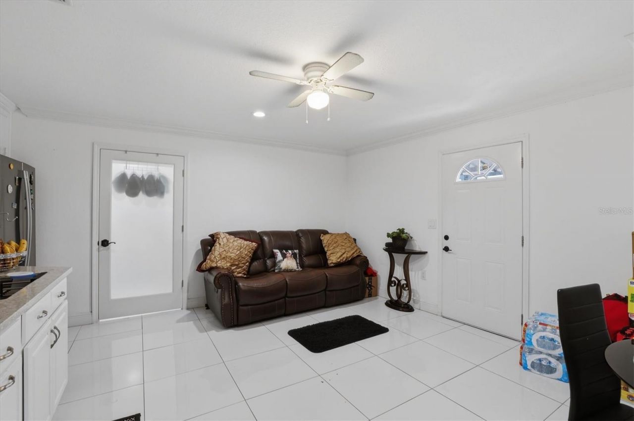 6611 N Hale Avenue , Tampa, FL 33614 Photo