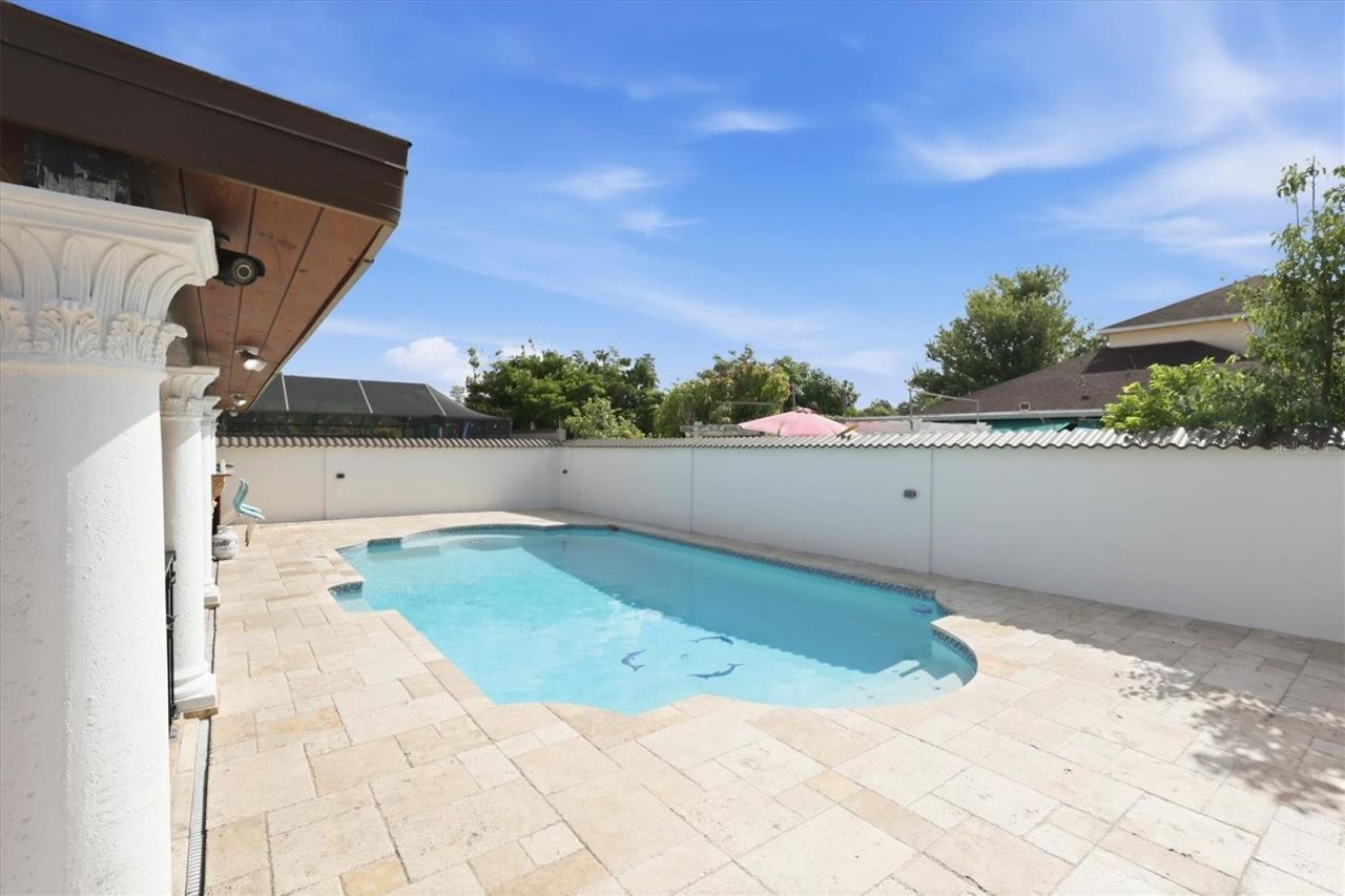 6611 N Hale Avenue , Tampa, FL 33614 Photo