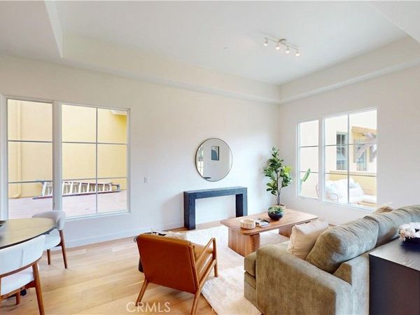1878 E Walnut Street, Unit 203, Pasadena, CA 91107