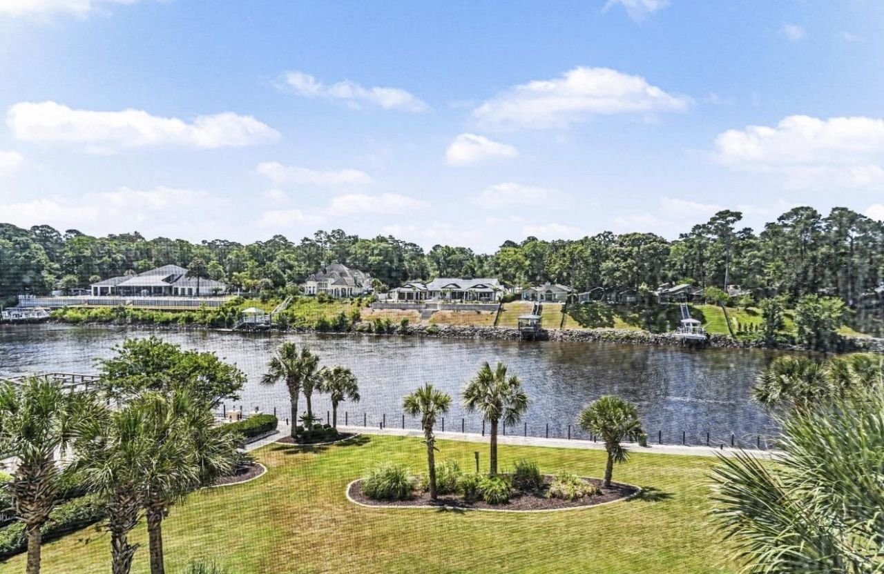 2180 Waterview Dr.  Photo 4