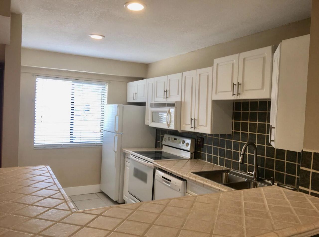 139 Sparrow Drive, Unit 1a, Royal Palm Beach, FL 33411 Photo