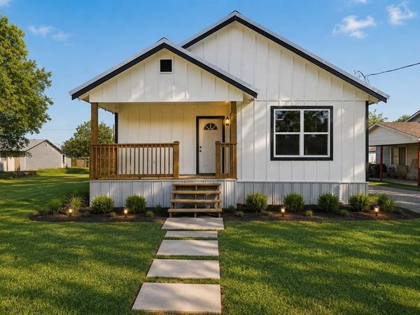 204 S Anderson Street , Bremond, TX 76629