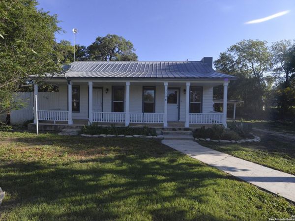 1598 STATE HIGHWAY 16 N, Bandera, TX 78003