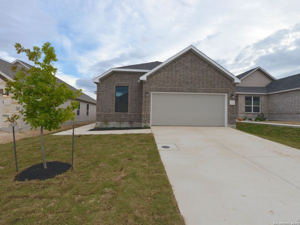 131 E GRANITE SHORES DR, Boerne, TX 78006