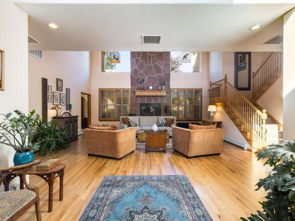 4301 Sunningdale Avenue NE, Albuquerque, NM 87110
