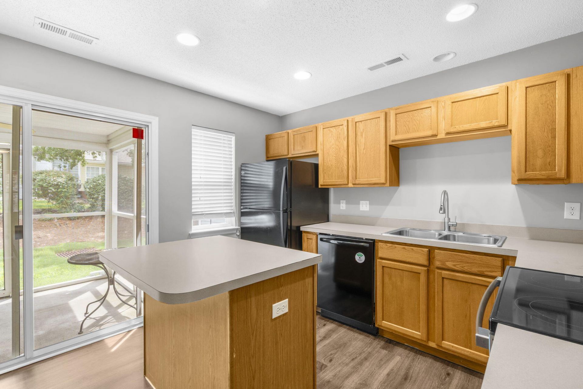136 Macy Circle Photo 11