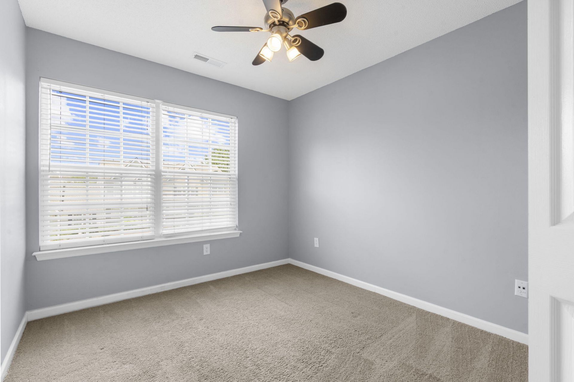 136 Macy Circle Photo 28