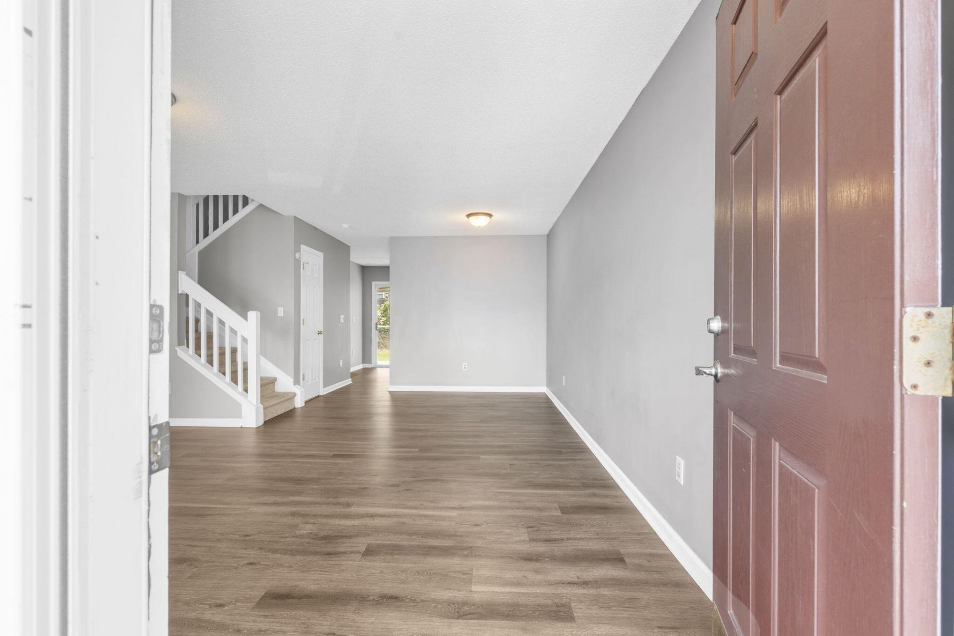 136 Macy Circle Photo 5