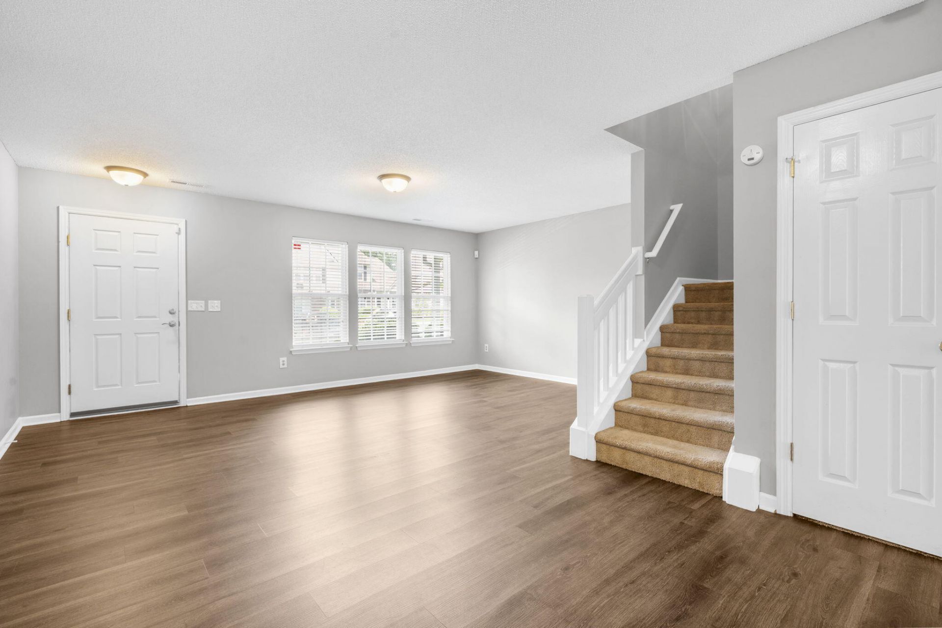 136 Macy Circle Photo 8