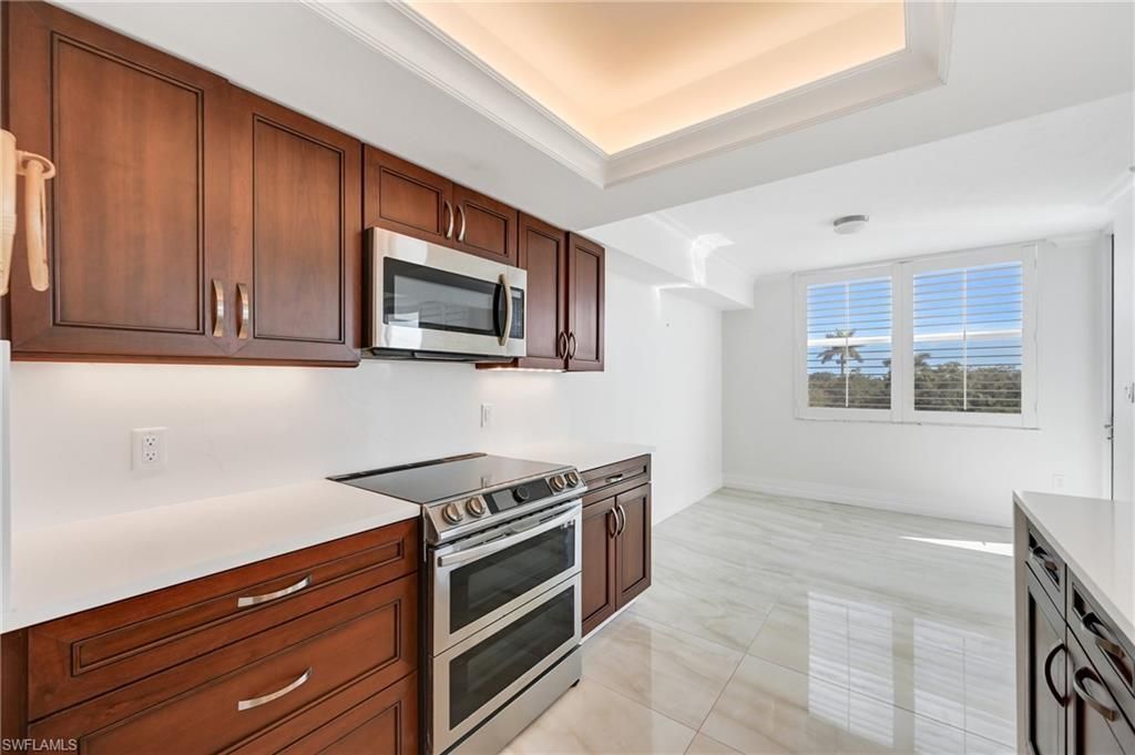 6361 Pelican Bay Blvd , Unit 202, Naples, FL 34108 Photo