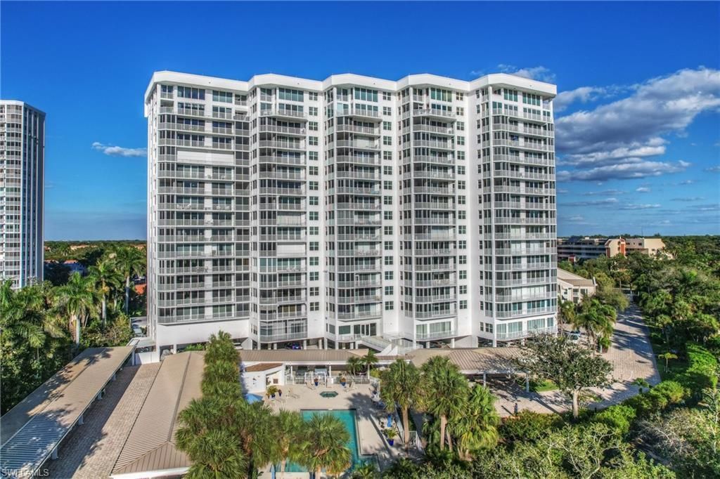 6361 Pelican Bay Blvd , Unit 202, Naples, FL 34108 Photo