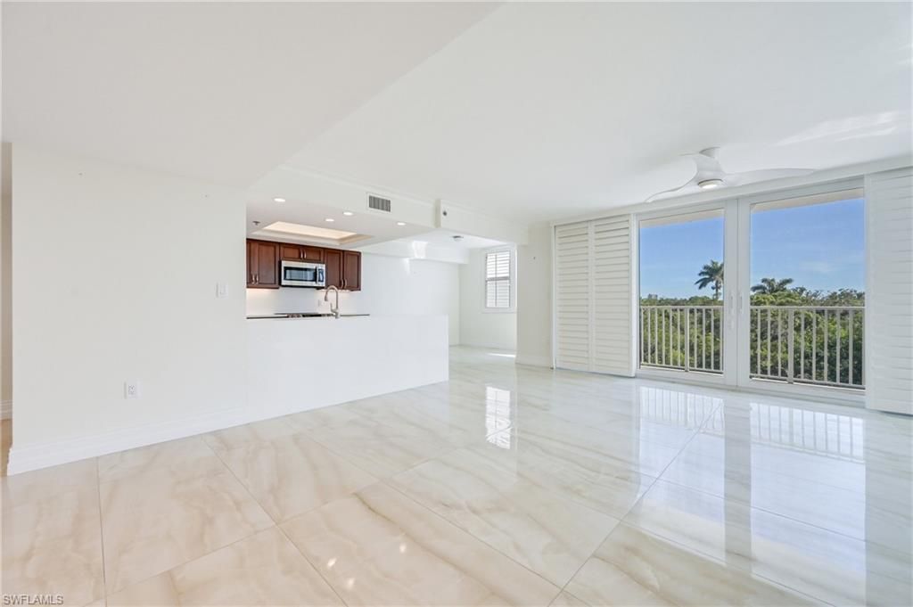 6361 Pelican Bay Blvd , Unit 202, Naples, FL 34108 Photo