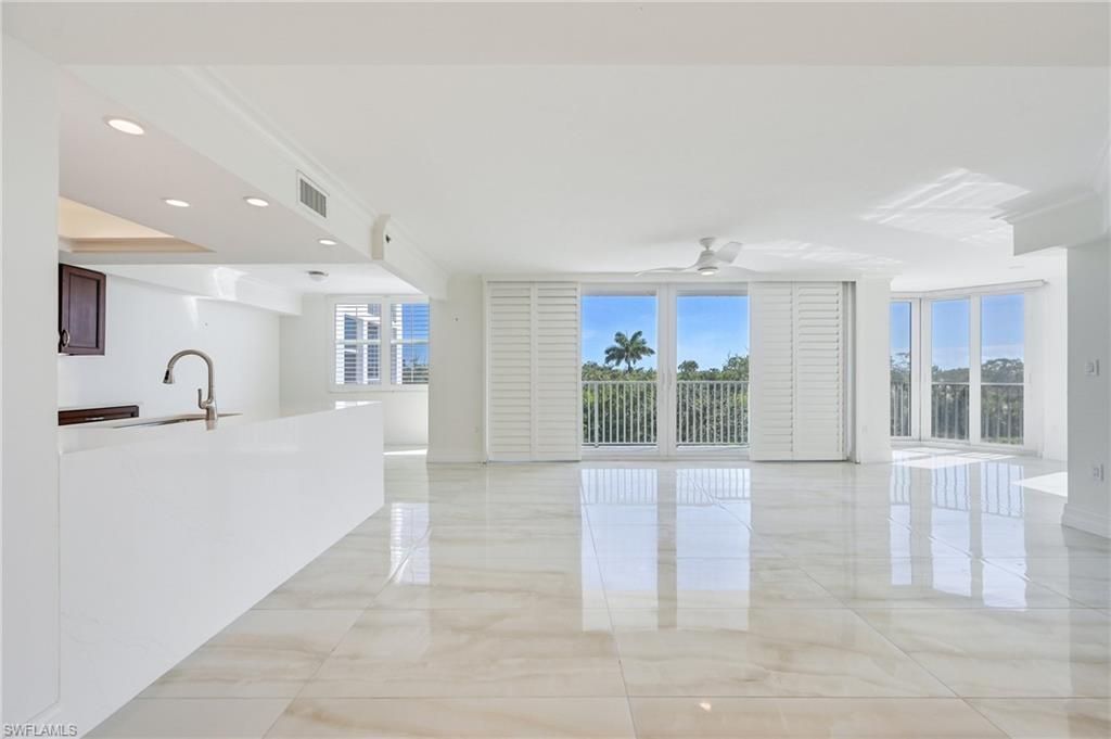 6361 Pelican Bay Blvd , Unit 202, Naples, FL 34108 Photo