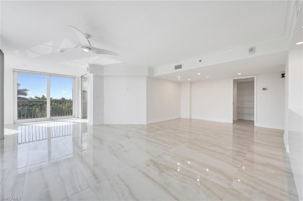6361 Pelican Bay Blvd , Unit 202, Naples, FL 34108 Photo
