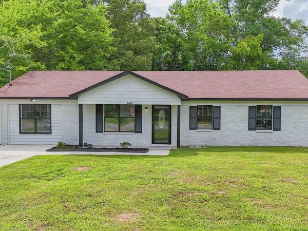 1609 Saginaw Lane SW, Decatur, AL 35603