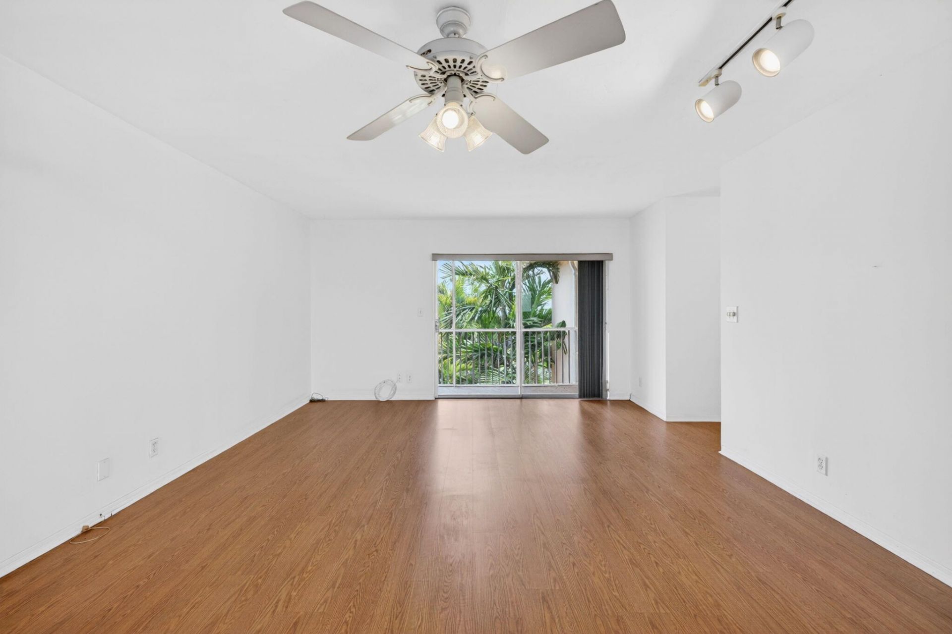 1500 SE 15th Street, Unit 315, Fort Lauderdale, FL 33316 Photo