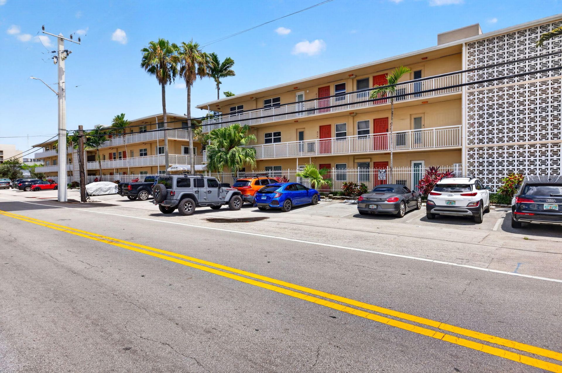 1500 SE 15th Street, Unit 315, Fort Lauderdale, FL 33316 Photo